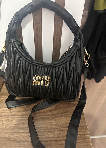 Miu Miu Siyah Kadın Spor Çanta - Görsel 2