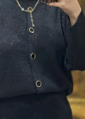 Düğmeli Parlak Siyah Etekli Takım - Görsel 2