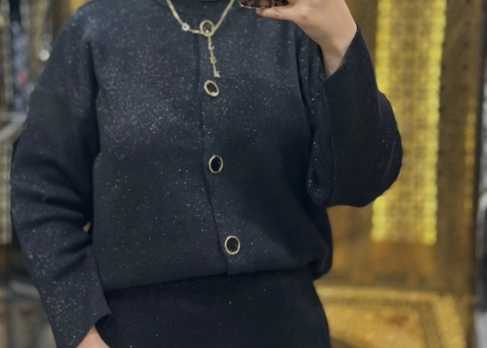 Düğmeli Parlak Siyah Etekli Takım - Görsel 2