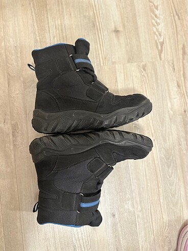 37 Beden siyah Renk Superfit 37 no erkek çocuk botu