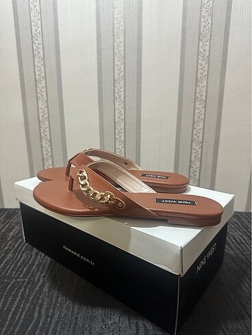 37 Beden nine West Wilya 37 numara kutulu