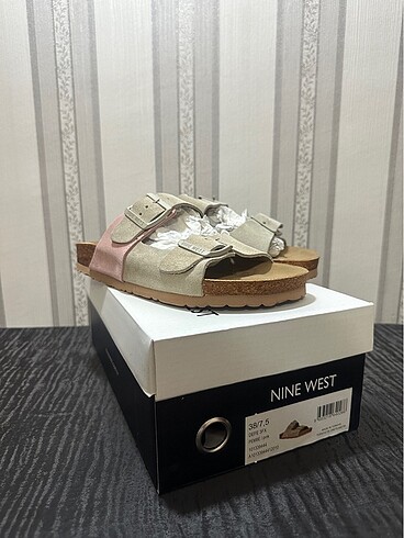 Nine West defe 38 numara kutulu