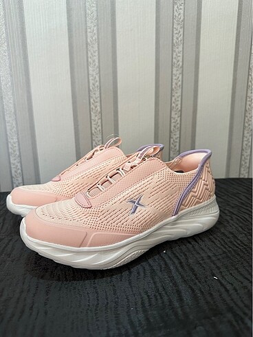 Kinetix pudra pembe 35 numara