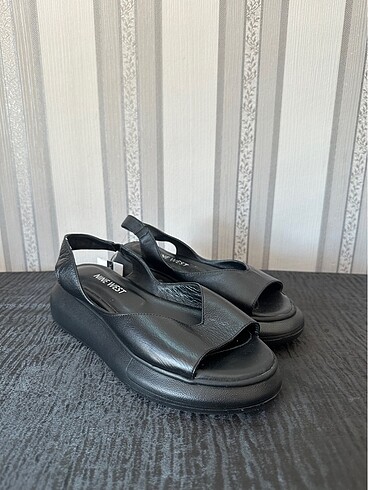 Nine West siyah sandalet 38 numara Hakiki deri