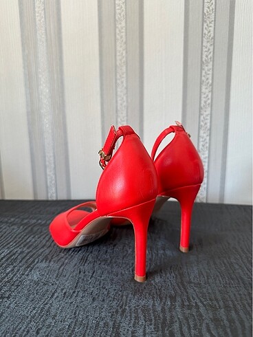 37 Beden Nine West kırmızı topuklu 37 numara