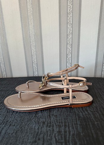 37 Beden altın Renk Nine West Artemis 37 numara sandalet