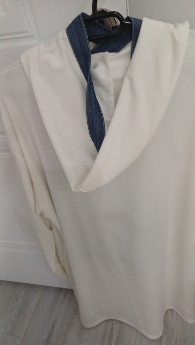 Düğmeli Beyaz Denim Kadın Sweatshirt - Görsel 2