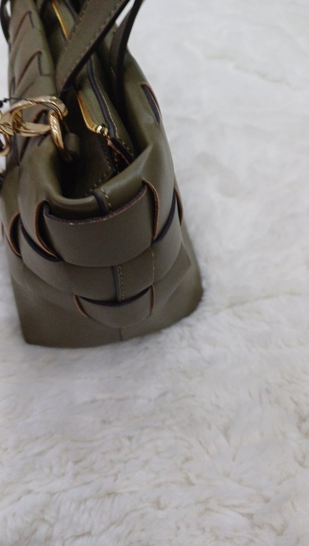 GUESS Kadın Kareli yesil Çanta - Görsel 2