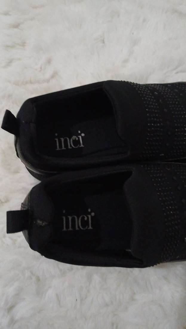 Siyah Dolgu Topuklu Kadın Spor Ayakkabı - Görsel 2