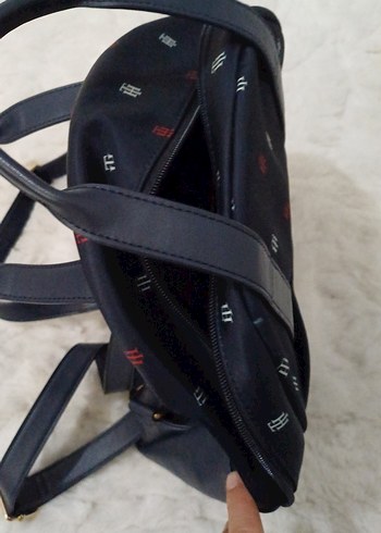 Tommy Hilfiger Siyah Baskılı Kadın Çanta - Görsel 5