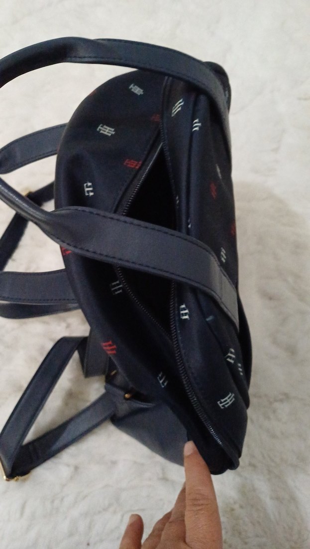 Tommy Hilfiger Siyah Baskılı Kadın Çanta - Görsel 5