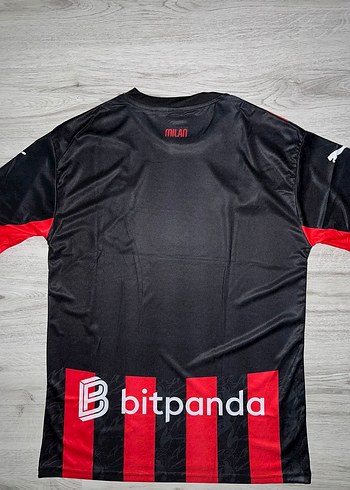 A.C.Milan 2021/2022 iç saha forması - Görsel 4