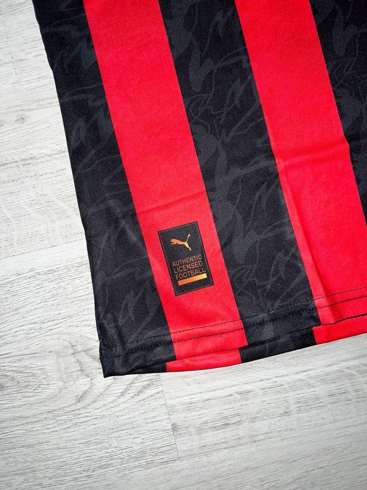 A.C.Milan 2021/2022 iç saha forması - Görsel 5