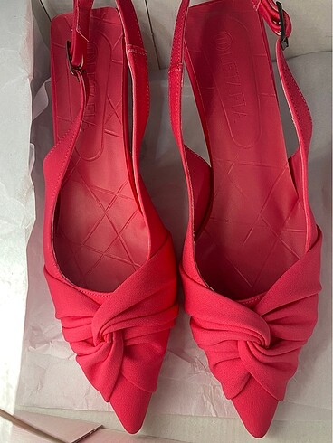 Stiletto topuklu ayakkabı