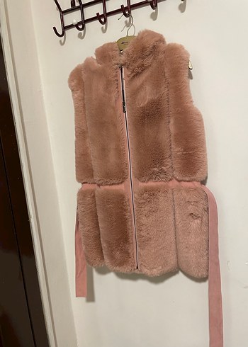 Kadın Pembe Kürklü Kolsuz Yelek