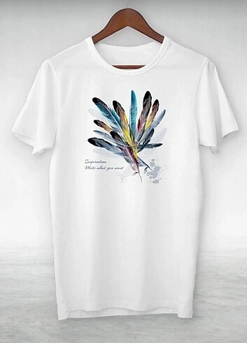Renkli Tüy Baskılı Kadın T-shirt