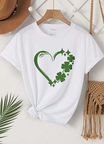 Yeşil Kalp Baskılı Oversize, Bisiklet Yaka Kadın T-shirt