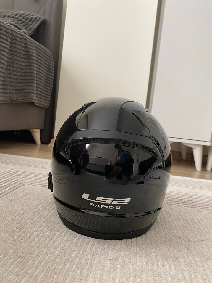 Ls2 parlak siyah kask - Görsel 3