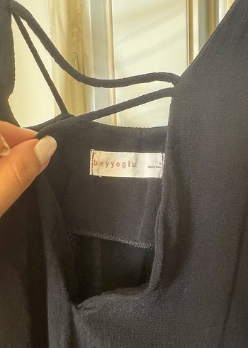 Beyoğlu Butik Siyah V Yaka Askılı Mini Elbise