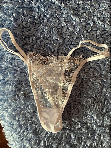 Dantel tanga