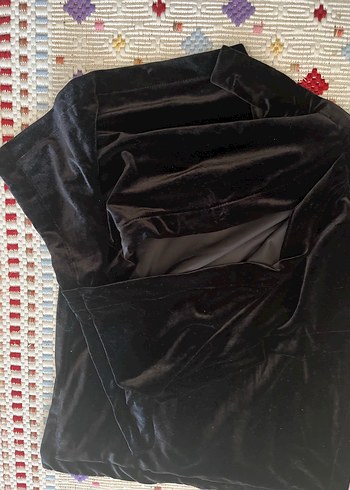 Siyah Kadife Yastık Kılıfı - Görsel 3