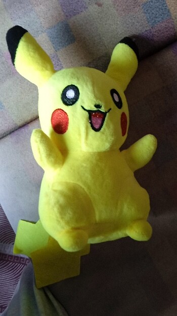  Pikaçu
