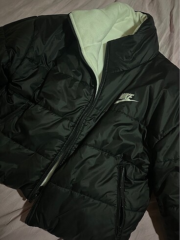 Nike nike çift taraflı crop mont