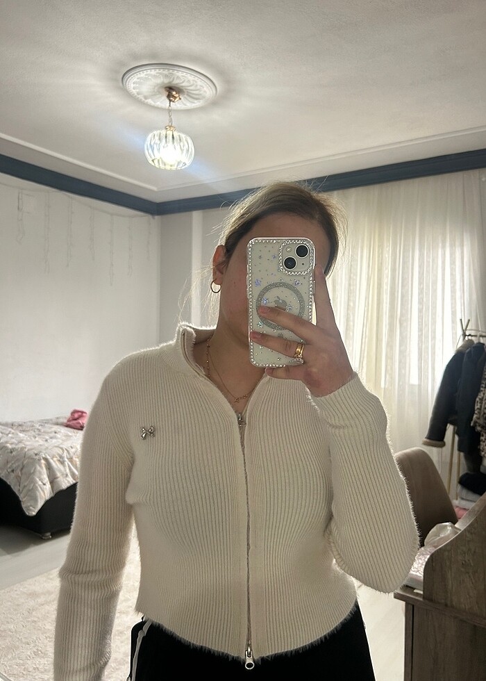 Kısa peluş kazağımız fermuarlı - Görsel 2