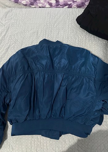 m Beden mavi Renk Bershka mavi crop mont