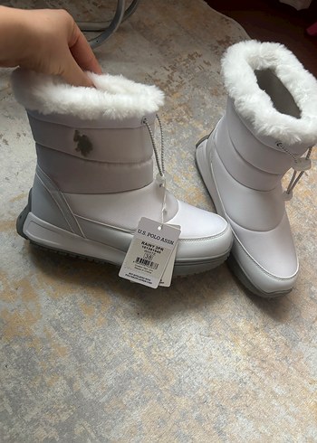 Beyaz Kürk Detaylı Kadın Dolgu Topuk Bot - Görsel 2