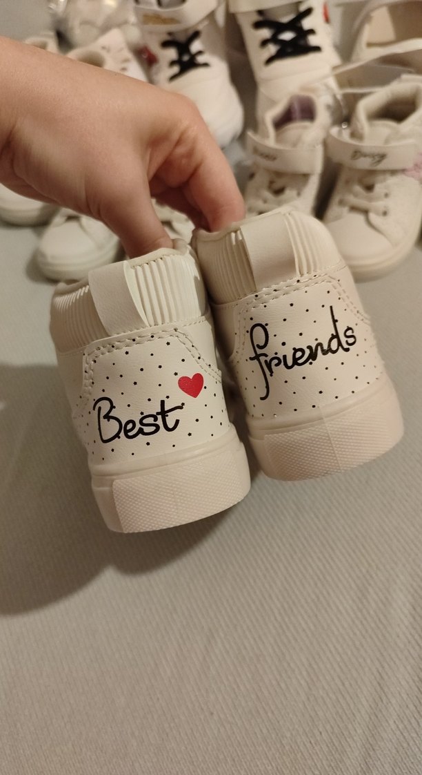 Minnie Baskılı Beyaz Kız Çocuk Spor Ayakkabı LC Waikiki - Görsel 2