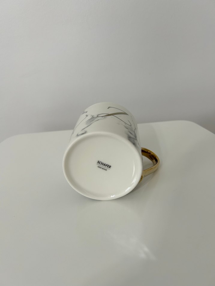 Altın saplı mermer desenli 'Z' harfli kupa - Görsel 4