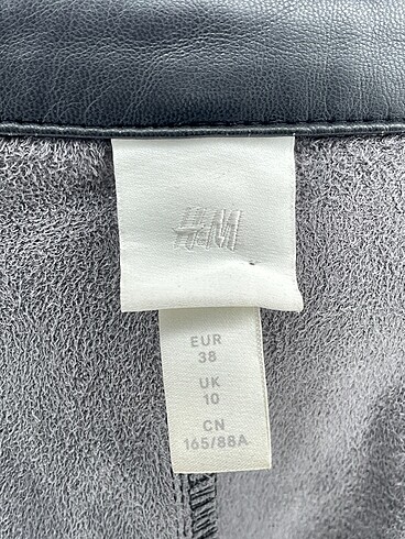 38 Beden siyah Renk H&M Günlük Elbise %70 İndirimli.