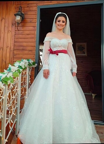 Oleg Cassini Gelinlik