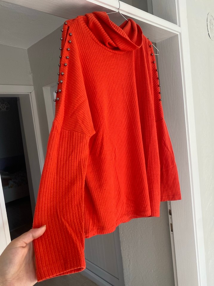 kırmızı Boğazlı Triko Kadın Kazak - Görsel 3