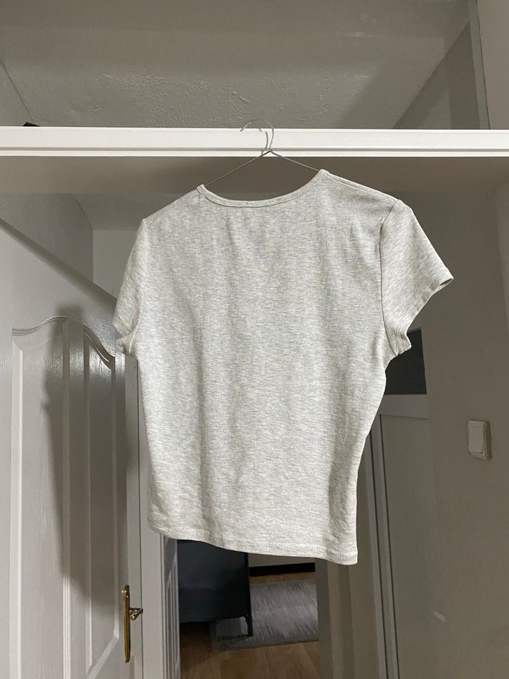 Gri Kısa Kollu Bershka Tişört - Görsel 3