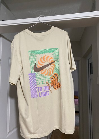 Krem Rengi Nike unisex Tişört - Görsel 4