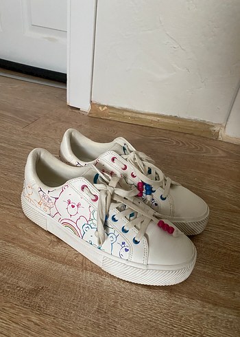 pull bear ozel seri ayakkabı - Görsel 2