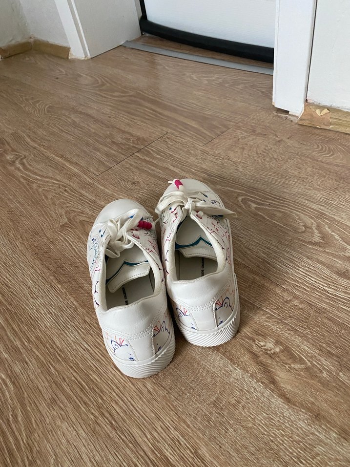 pull bear ozel seri ayakkabı - Görsel 5