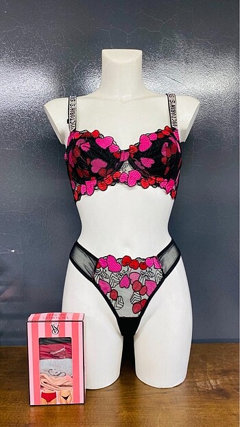 Victoria?s Secret Takım Dantel Detaylı