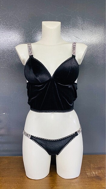 Victoria?s Secret Takım Kadife Detaylı