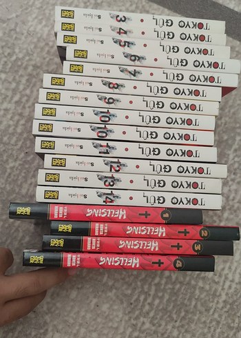 Tokyo Ghoul ve Hellsing Manga Seti