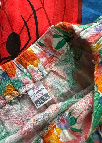 Çiçek Desenli Düğmeli Kız Eteği - Görsel 3