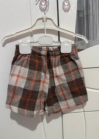 Kız Çocuk Ekose Örgü Yün Şort - Görsel 2