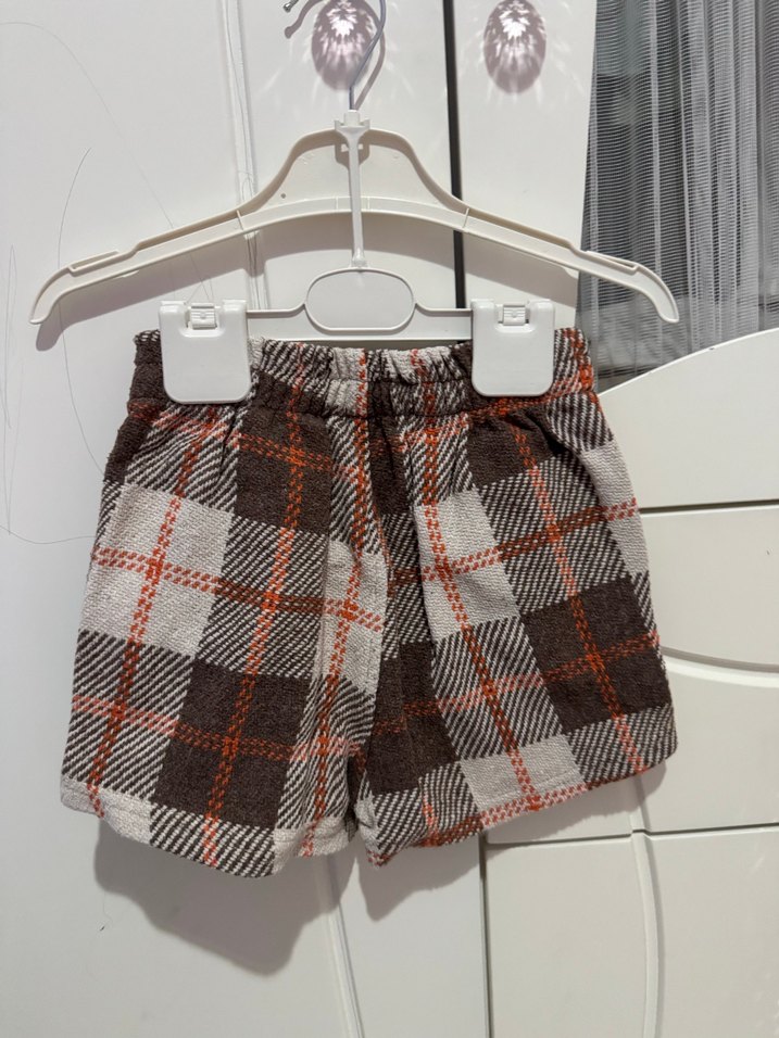 Kız Çocuk Ekose Örgü Yün Şort - Görsel 2