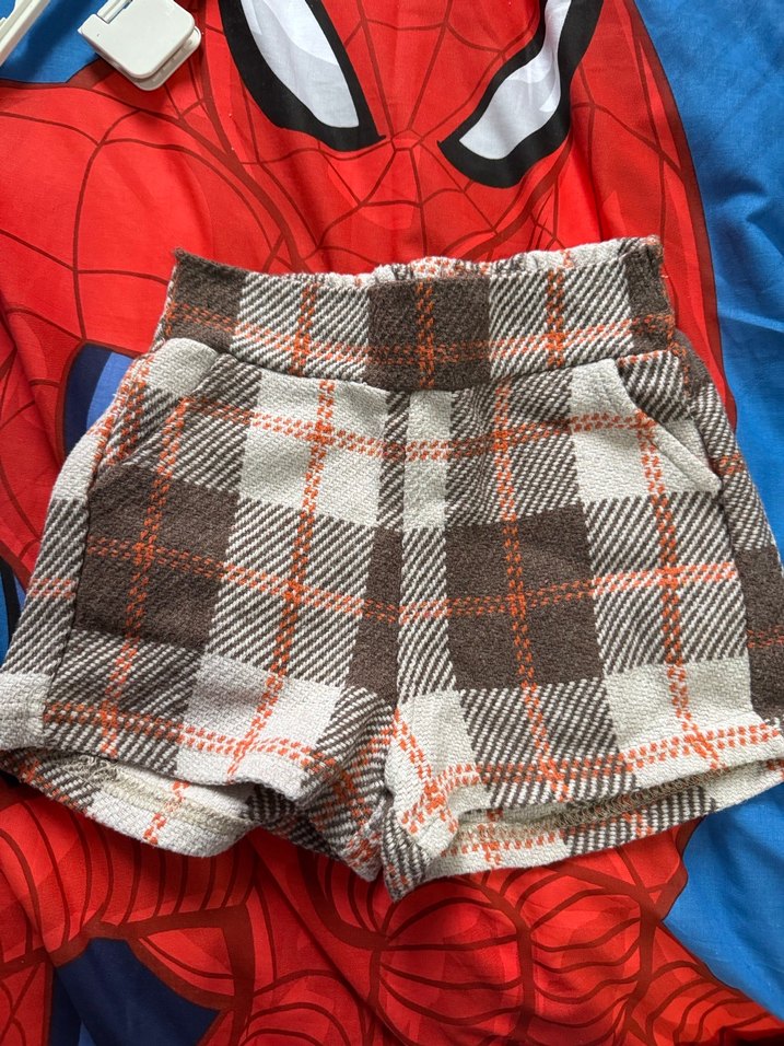 Kız Çocuk Ekose Örgü Yün Şort - Görsel 3