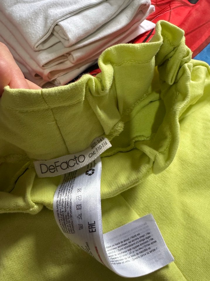 Kemerli Yeşil Bol Kesim Kız Çocuk eşofman altı - Görsel 3