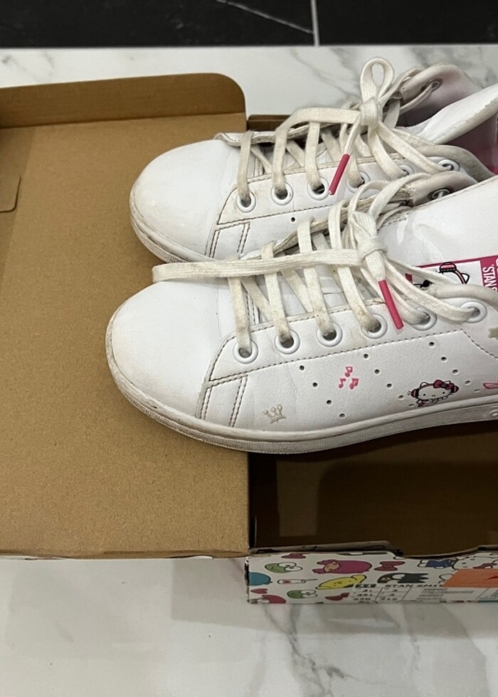 ADİDAS ORİGİNALS X HELLO KİTTY AND FRİENDS STAN SMİTH - Görsel 2