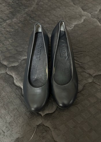 Hostes babeti dolgu topuklu 39 numara - Görsel 3