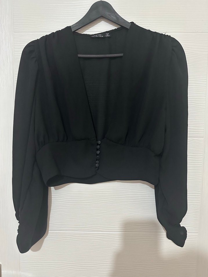 Düğmeli V Yaka Siyah Kadın Bluz - Görsel 3